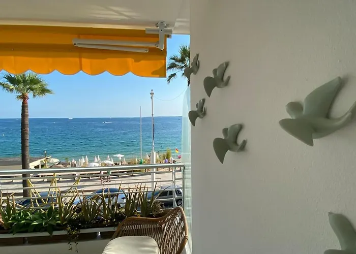 Le Soleil - Sea - Spacious - Hypercentre - Car Park Apartment Antibes