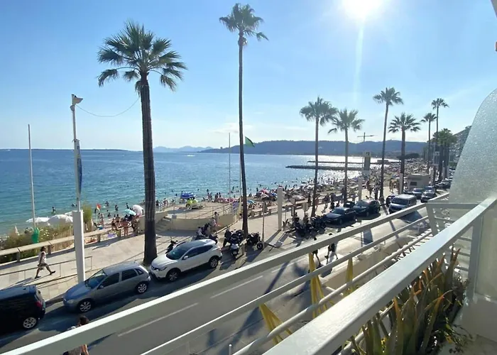 Le Soleil - Sea - Spacious - Hypercentre - Car Park Apartment *